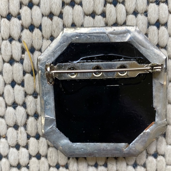 Vintage Floral Octagon Brooch - Picture 2 of 2